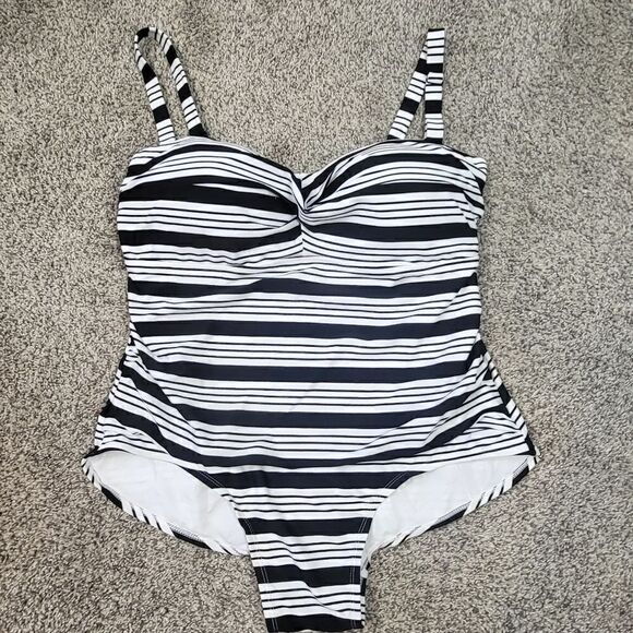 Plus Size Catalina Black & White One Piece Swimsuit - Picture 1 of 11